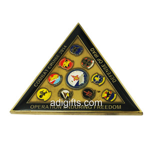 Triangle shape custom army challenge coins for sales