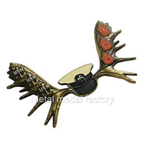 Butterfly shape custom double 3D side military coins