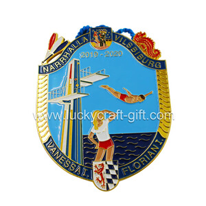 Wholesale custom soft enamel gold metal carnival medals